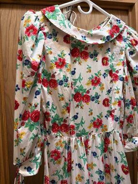Floral Puff-Sleeve Dress in Cream and Red